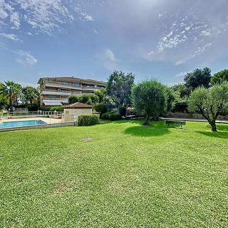 Desirade-piscine-proche Golfe Juan